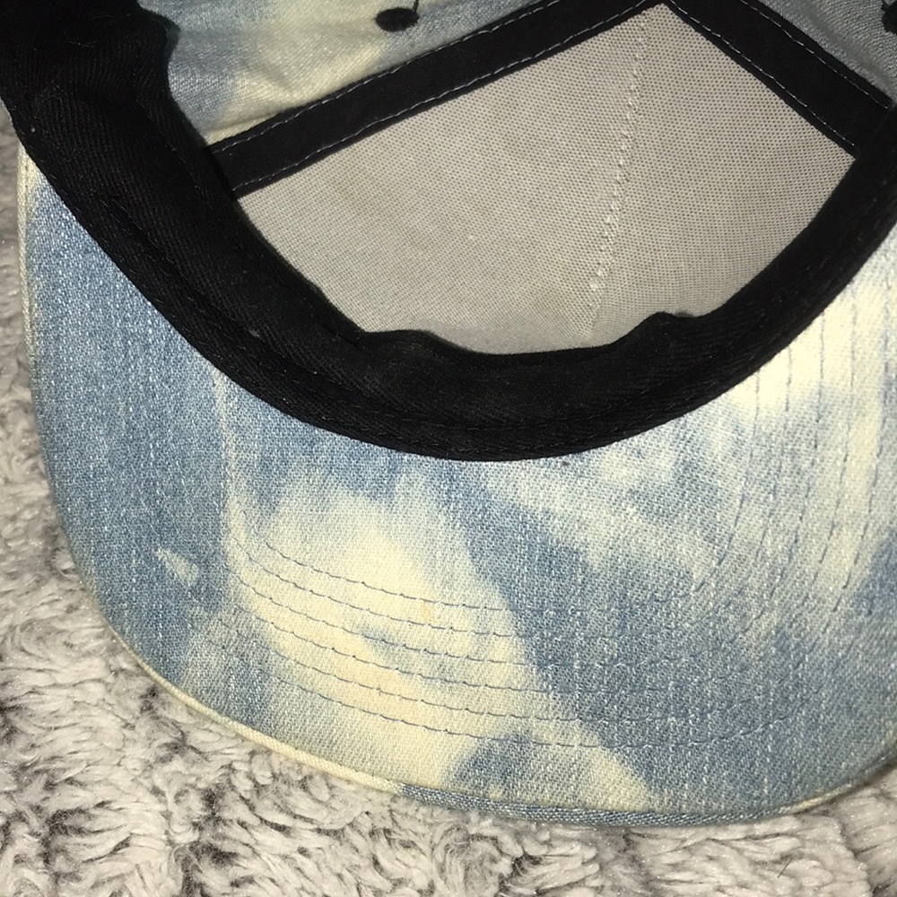 SnapBack - Picture 4 of 6